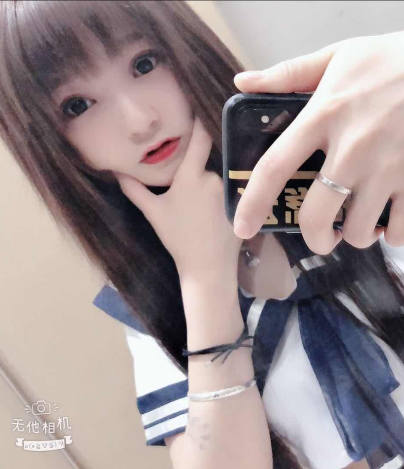 00后小妹妹悦悦